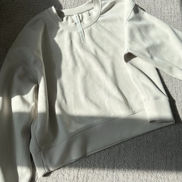 Oversized Lululemon Classic Ivory Top - Size 10 - Picture 9 of 10